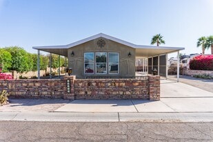 13277 E 51st Pl in Yuma, AZ - Building Photo