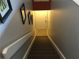 124 Santa Clara Dr, Unit 124 SANTA CLARA DR in Naples, FL - Building Photo