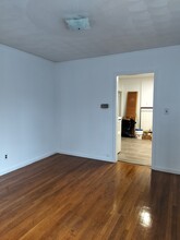 110 Thorndike St, Unit 1R in Cambridge, MA - Building Photo - Building Photo