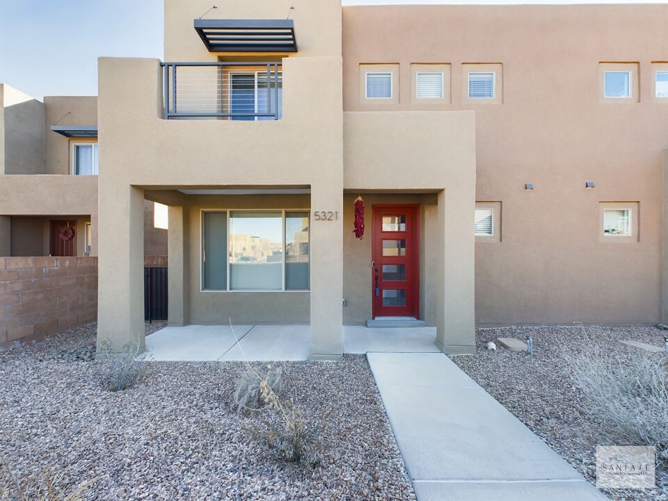 5321 Chicoma in Santa Fe, NM - Building Photo