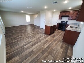 743 Retama Pass in San Antonio, TX - Building Photo - Building Photo