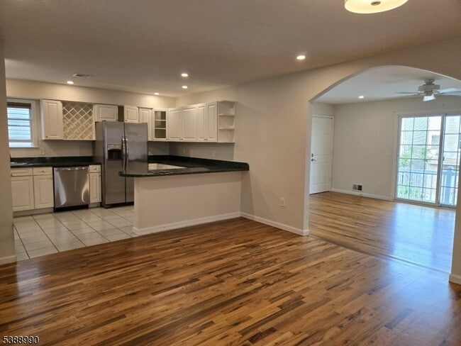 property at 89 Sumo Village Ct