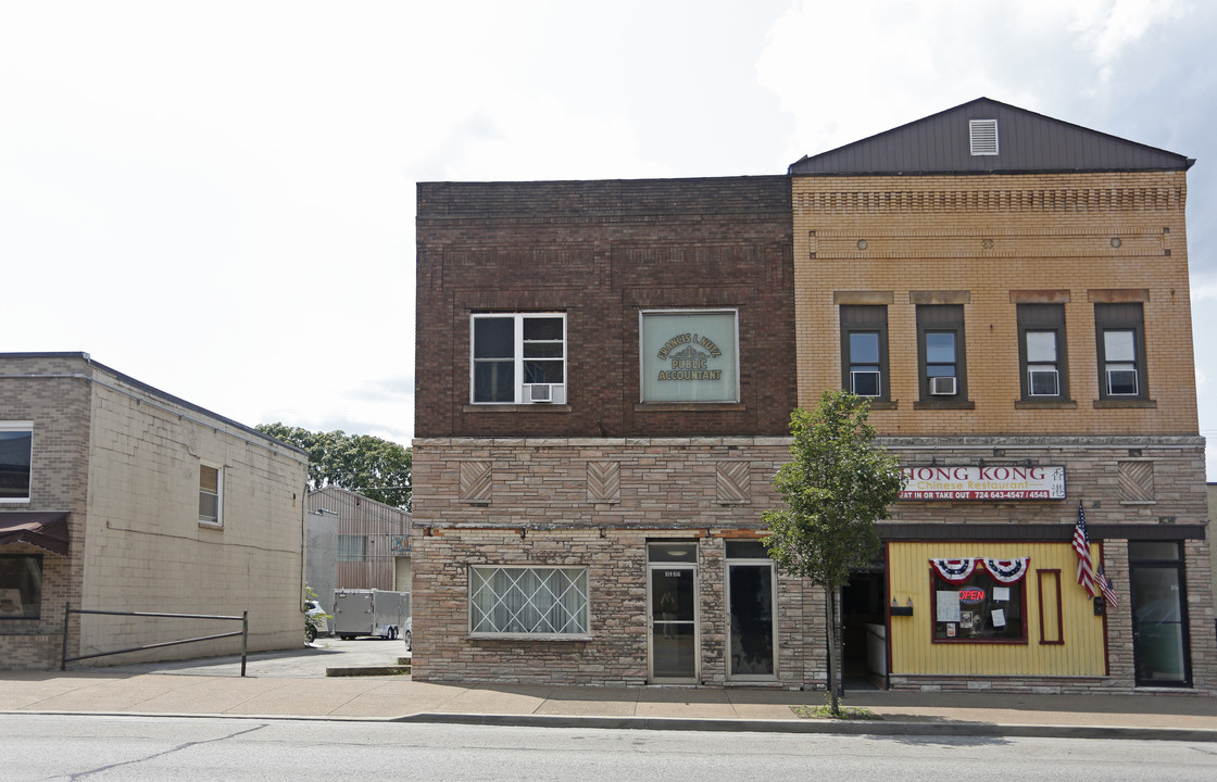 816 Midland Ave in Midland, PA - Building Photo