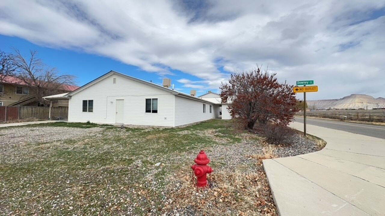 3248 Downey Ct in Clifton, CO - Building Photo