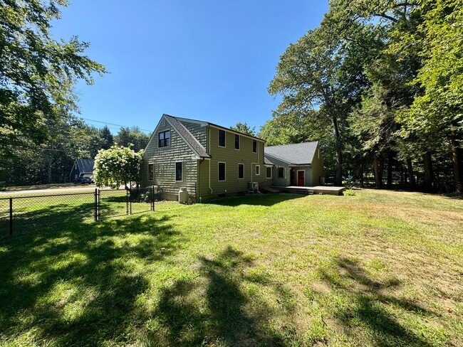 287 Greely Rd in Cumberland, ME - Building Photo - Building Photo