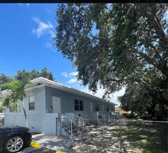 2560 Wilmington St in Opa Locka, FL - Building Photo - Building Photo