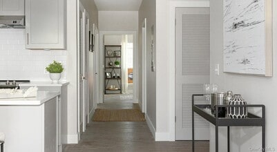 3 Hudson W Dr in Marlboro, NY - Building Photo - Building Photo