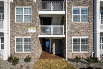 Rivendell Meadows in Piscataway, NJ - Building Photo - Building Photo