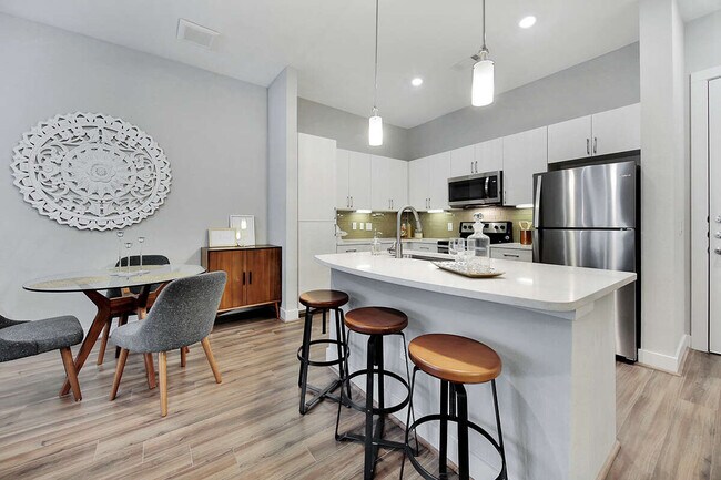 401 Gretel Dr in Houston, TX - Building Photo - Building Photo