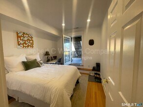 345 Greenwich Ave in Greenwich, CT - Building Photo - Building Photo