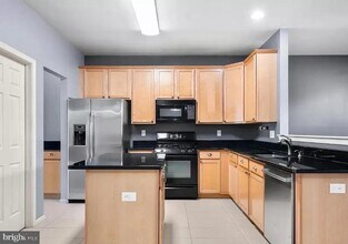 112 Regents Ct in Malvern, PA - Building Photo - Building Photo