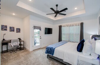 1616 Benson St in Houston, TX - Building Photo - Building Photo