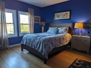 2456 Massachusetts Ave, Unit 305 in Cambridge, MA - Building Photo - Building Photo