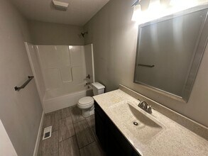 5310 Crystal Dr in St. Joseph, MO - Building Photo - Building Photo