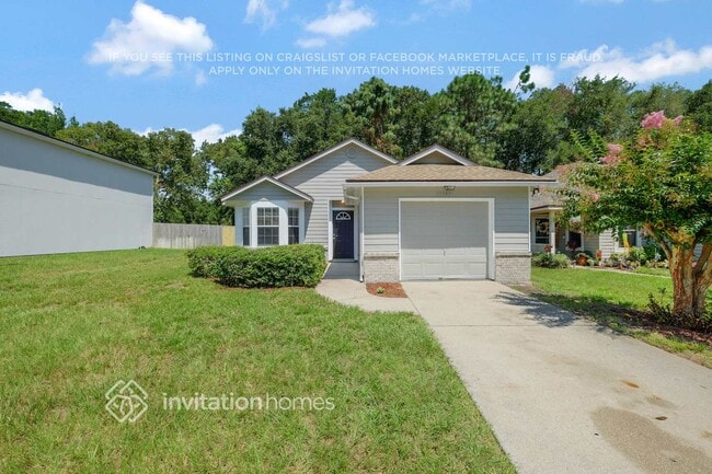 11195 Mikris Dr N in Jacksonville, FL - Building Photo - Building Photo