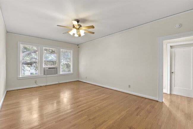 436 Westmoreland St in Houston, TX - Foto de edificio - Building Photo