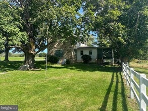 75 Western Ave in Parkesburg, PA - Building Photo - Building Photo