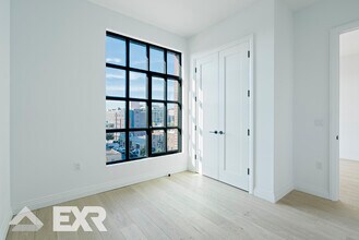 875 4th Ave in Brooklyn, NY - Building Photo - Building Photo