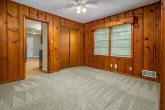 2004 Rosewood Dr NW in Huntsville, AL - Building Photo - Building Photo