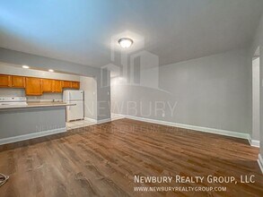 309 San Juan Dr in McKeesport, PA - Foto de edificio - Building Photo