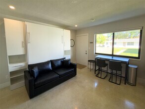 47 NE 16th Pl in Fort Lauderdale, FL - Building Photo - Building Photo