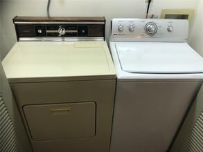 2649 Surrey Ct in Kissimmee, FL - Building Photo - Building Photo