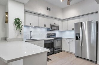 520 S Armenia Ave in Tampa, FL - Foto de edificio - Building Photo