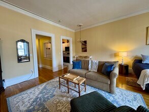 169 Beacon St in Boston, MA - Building Photo - Building Photo