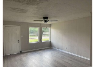 5934 Southtown St in Houston, TX - Building Photo - Building Photo