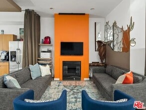 815 Hampton Dr in Los Angeles, CA - Building Photo - Building Photo