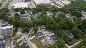 601 Landrey Dr in Vincennes, IN - Building Photo