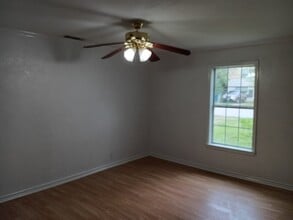 12904 Windfall Cir in Dallas, TX - Building Photo - Building Photo