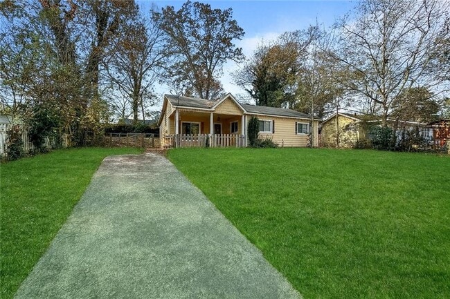 1670 Linda Cir in Marietta, GA - Building Photo - Building Photo