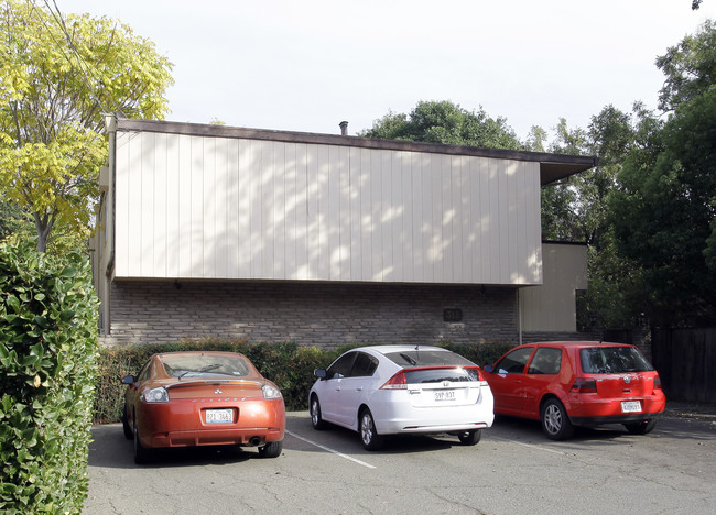 312 K St in Davis, CA - Foto de edificio - Building Photo