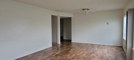 1274 Orange Ave in Redding, CA - Building Photo - Building Photo