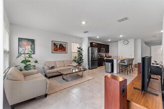 45 BELLA LAGO Cir in Port Orange, FL - Building Photo - Building Photo