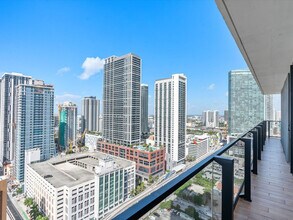 398 NE 5th St in Miami, FL - Building Photo - Building Photo