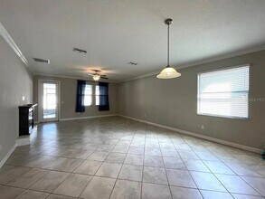 13339 Orca Sound Dr in Riverview, FL - Foto de edificio - Building Photo