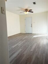 1802 16th St, Unit B in Corpus Christi, TX - Building Photo - Building Photo
