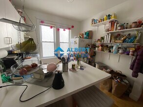 530 Cambridge St, Unit 2 in Boston, MA - Foto de edificio - Building Photo