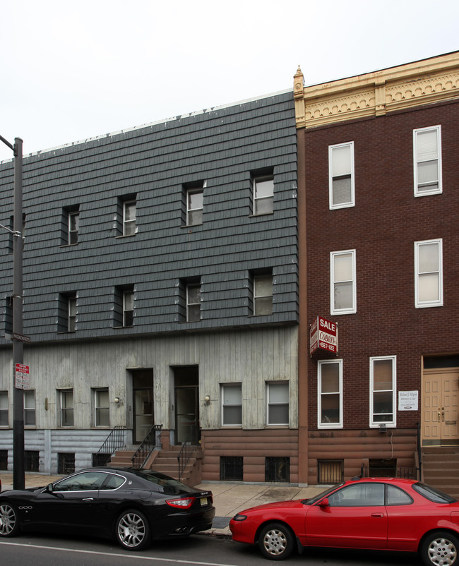 1808 S Broad St in Philadelphia, PA - Building Photo - Building Photo