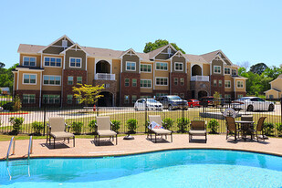 The Residences at Earl Campbell in Tyler, TX - Building Photo