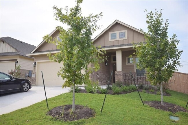 property at 420 Blue Waterleaf Ln