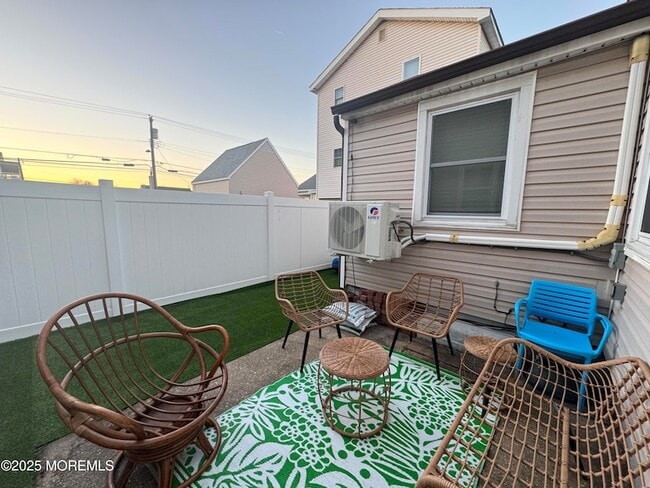 124 Lincoln Ave, Unit 4 in Seaside Heights, NJ - Foto de edificio - Building Photo