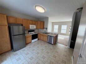 44745 Ellery Ln in Novi, MI - Building Photo