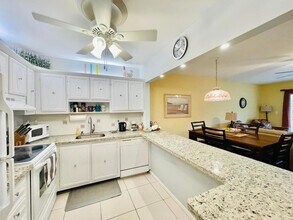 257 S Cypress Rd, Unit 442 in Pompano Beach, FL - Foto de edificio - Building Photo