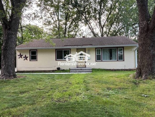 property at 8624 Oakland Ave S