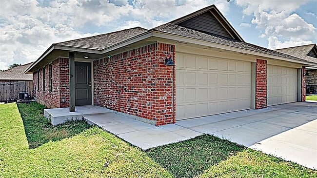 property at 4318 Stonehaven Dr