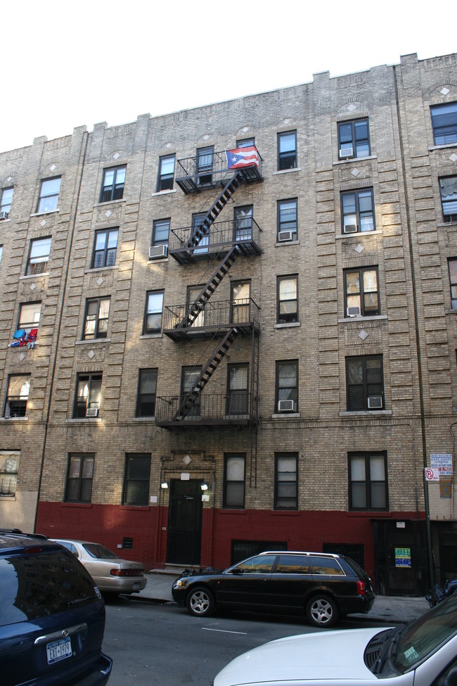 1992 Davidson Avenue in Bronx, NY - Foto de edificio - Building Photo