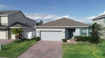 1608 Sky Lks Dr in St. Cloud, FL - Building Photo